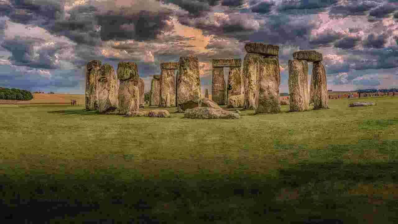 Archeologia| Gran Bretagna, scoperto un cerchio di megaliti- curiosauro.it- 15032022