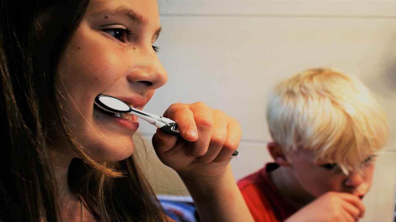 Denti, le alterazioni causate dall'uso delle mascherine anti-Covid-curiosauro.it- 18032022