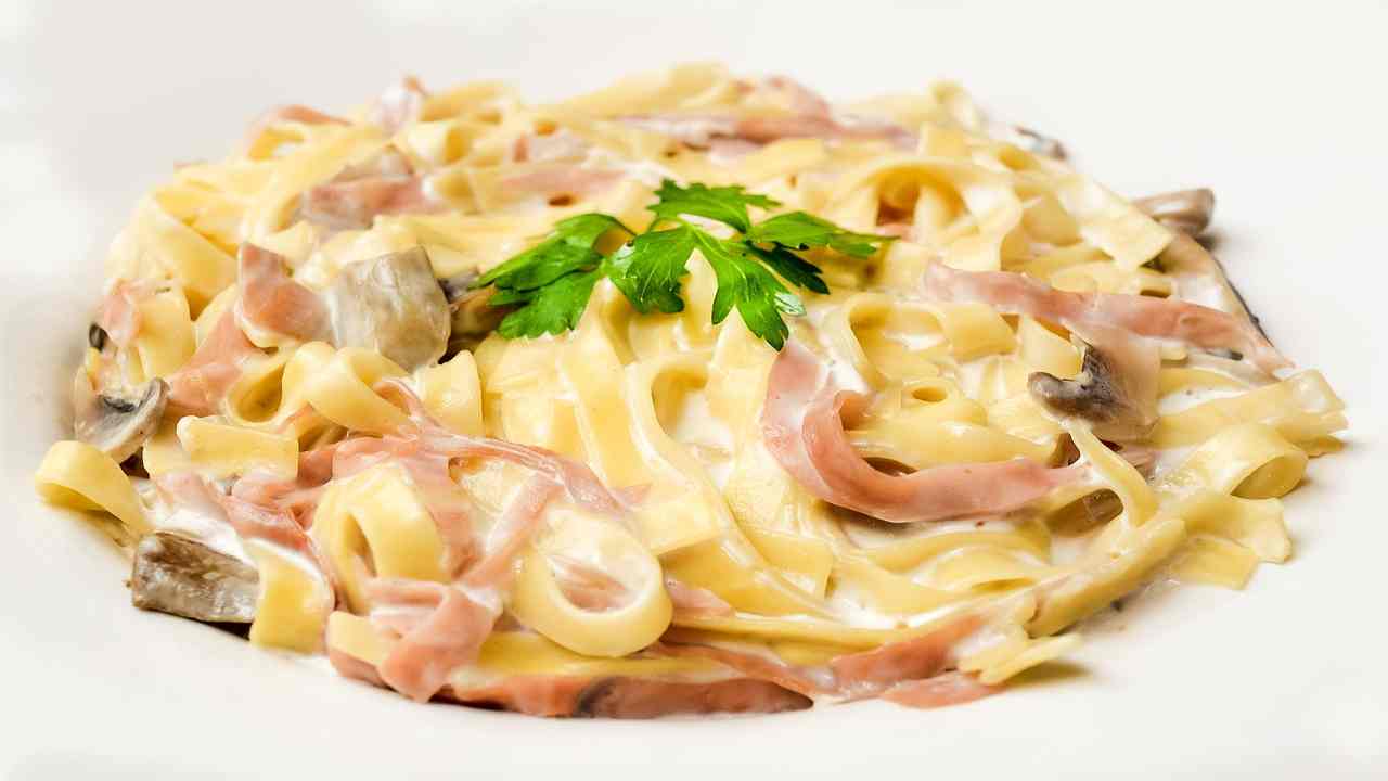 Carbonara, tutte le curiosità di una delle "paste" più famose di sempre- curiosauro.it- 07042022