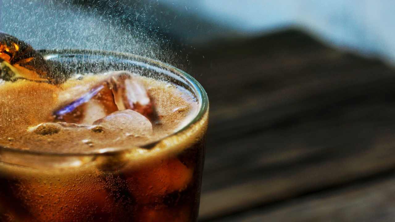  Cola, i segreti della bevanda dai mille usi-curiosauro.it- 05042022