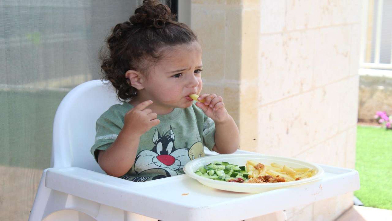 Gli scienziati avrebbero scoperto il segreto per far mangiare le verdure ai bambini- curiosauro.it- 