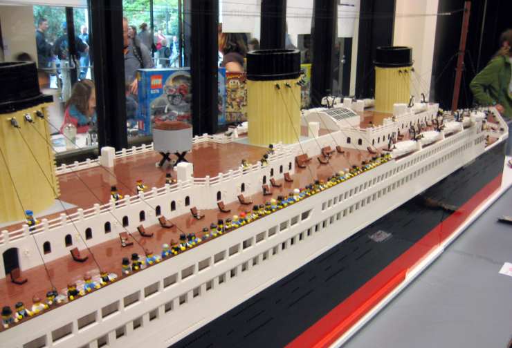 set LEGO-Modellino Titanic www.curiosauro..it