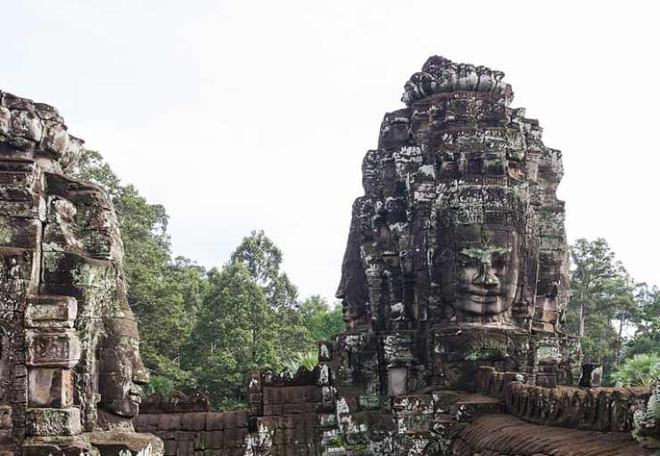 Bayon www.curiosauro.it