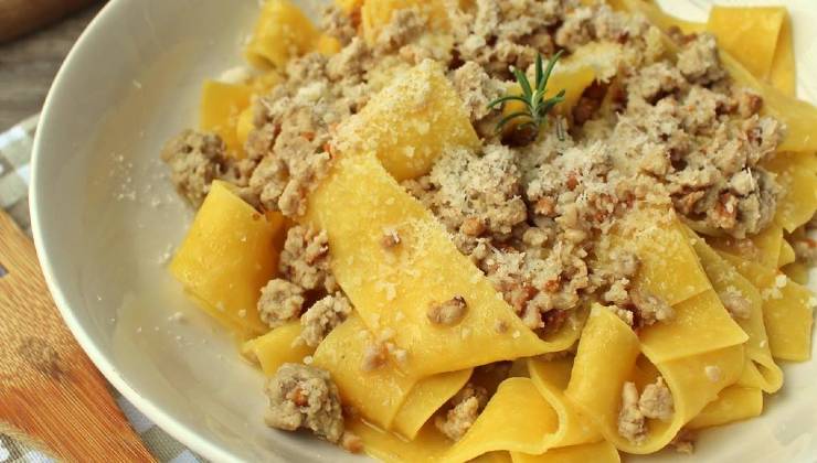 Pappardelle al ragù bianco