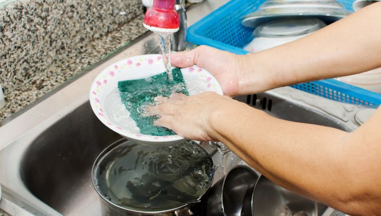 pulire i piatti