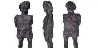 Statua legno
