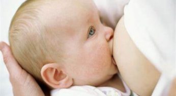 Tumore al seno, nel latte materno cellule spia che indicano se c’è rischio di svilupparlo