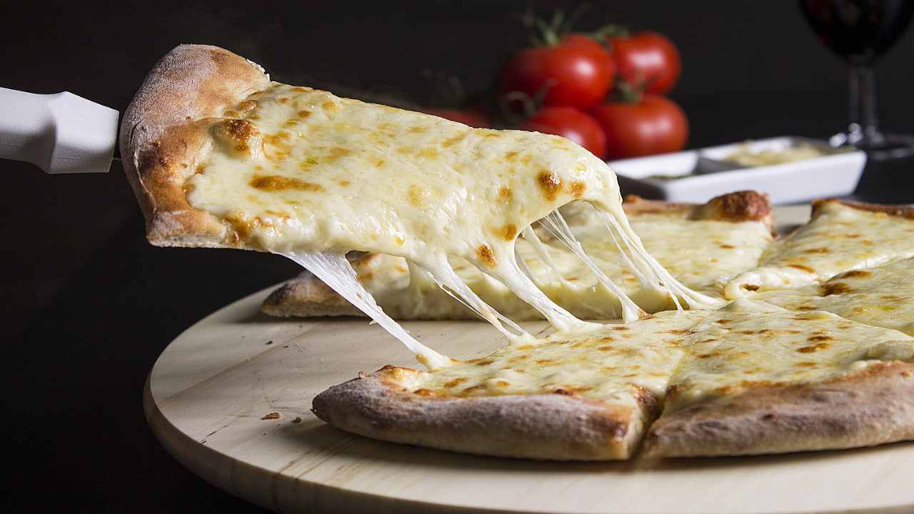 Alimentazione: ecco cosa succede se elimini formaggi e latticini- curiosauro.it- 120522