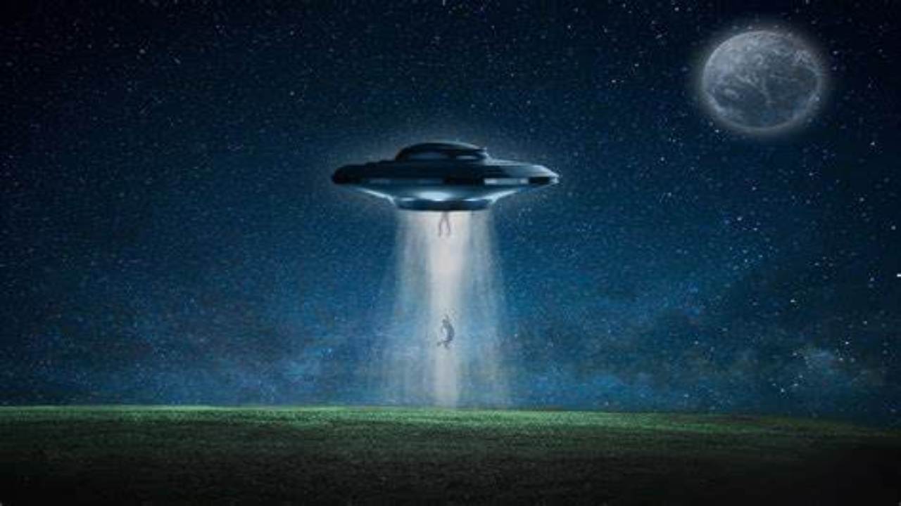 UAP, UFO, alieni… presto saremo invasi, il Pentagono non ha più dubbi
