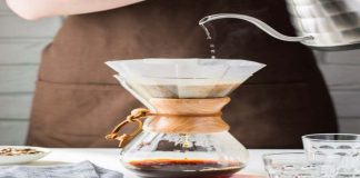 Acqua: se sei sicuro di berla col caffè nel momento giusto ti sbagli- curiosauro.it- 300622