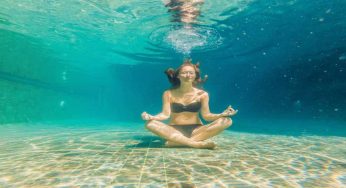 Woga: ecco la nuova moda che vi farà rilassare immersi nell’acqua