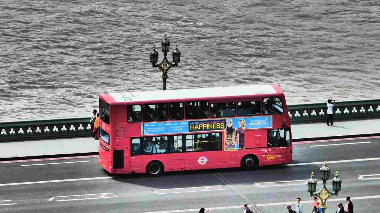 decker bus - www.curiosauro.it