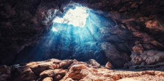 Caverna
