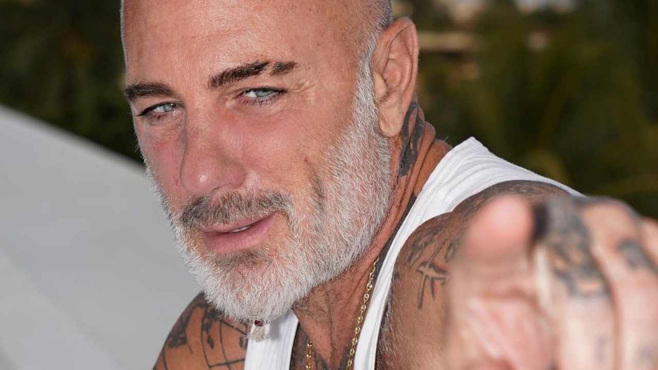 Gianluca Vacchi copertina