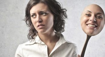 People pleasing: patologia peggiore della depressione. Ti fa fare cose che non vorresti mai fare, quindi molto pericolosa!