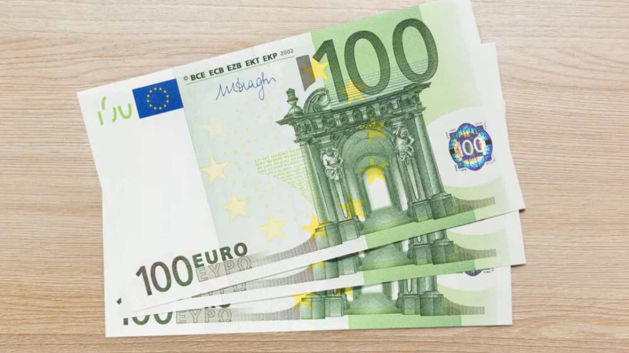 300 euro