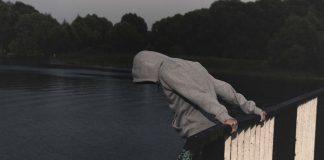 Tentativo di suicidio